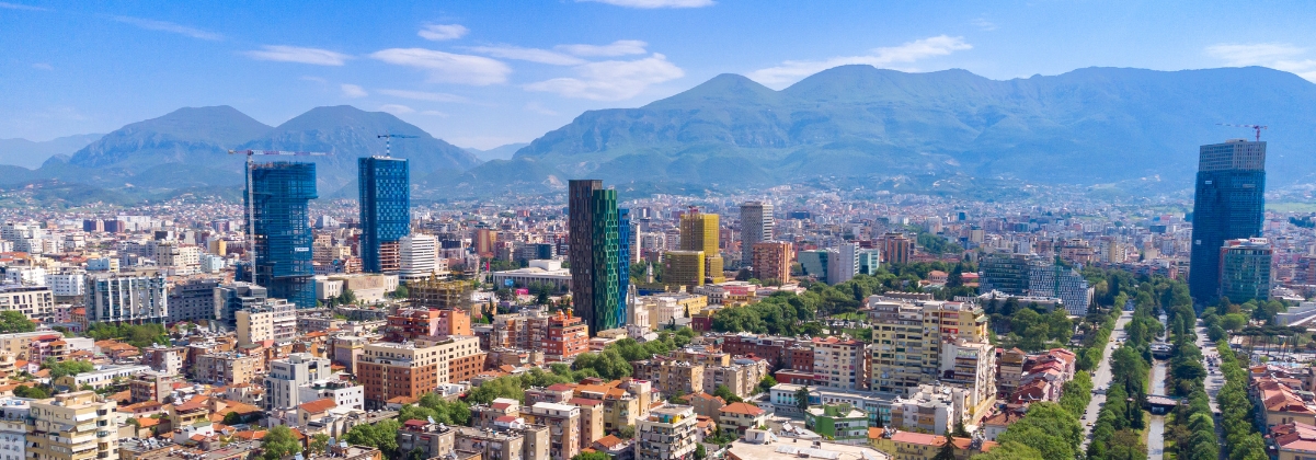 עונות לטיול בטירנה