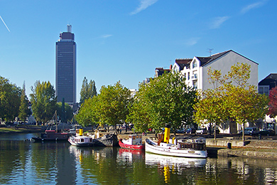 טיסות זולות לנאנט